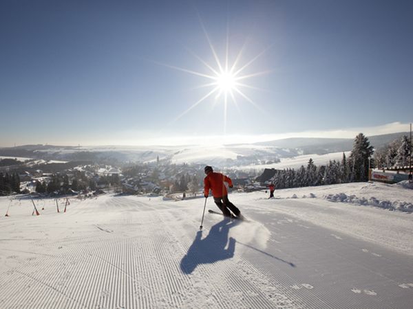 3 Tage Winter-Kurzurlaub im Erzgebirge in Kurort Oberwiesenthal, Sachsen inkl. Halbpension Unkategorisiert online kaufen 3 Tage Winter-Kurzurlaub im Erzgebirge in Kurort Oberwiesenthal, Sachsen inkl. Halbpension Unkategorisiert online kaufen