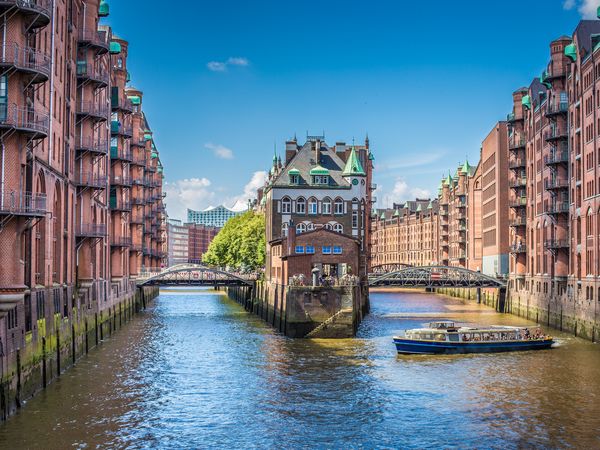 4 Tage an der Skihalle mit Hafenrundfahrt in Hamburg in Wittenburg, Mecklenburg-Vorpommern inkl. Halbpension Unkategorisiert online kaufen 4 Tage an der Skihalle mit Hafenrundfahrt in Hamburg in Wittenburg, Mecklenburg-Vorpommern inkl. Halbpension Unkategorisiert online kaufen