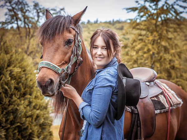 5 Tage Pferdeliebe & Winterruhe: Kurzurlaub für Zwei in Dermbach, Thüringen inkl. Frühstück Unkategorisiert online kaufen 5 Tage Pferdeliebe & Winterruhe: Kurzurlaub für Zwei in Dermbach, Thüringen inkl. Frühstück Unkategorisiert online kaufen